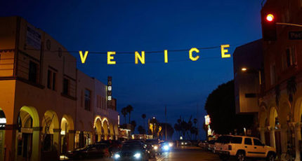 Venice-ca-sign